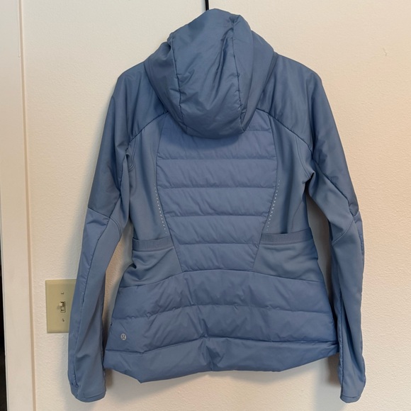 Lululemon Athletica Down for it All Blue Puffer Jacket color blue willow size 10 - Picture 5 of 8